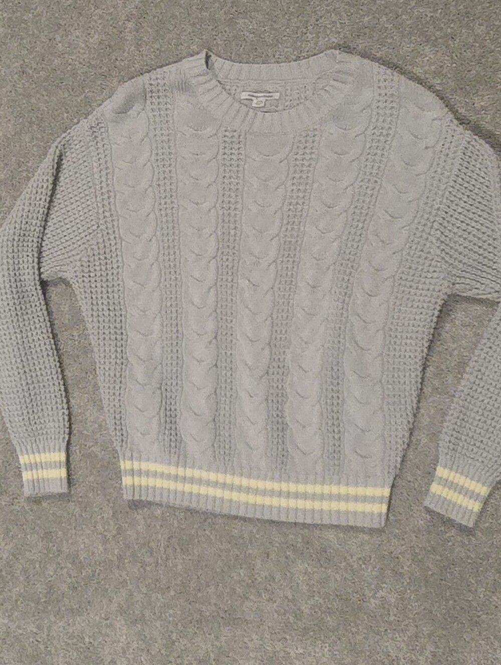 American Eagle Varsity Cable Knit Sweater – Gray/Yellow Stripe Crewneck, Size M